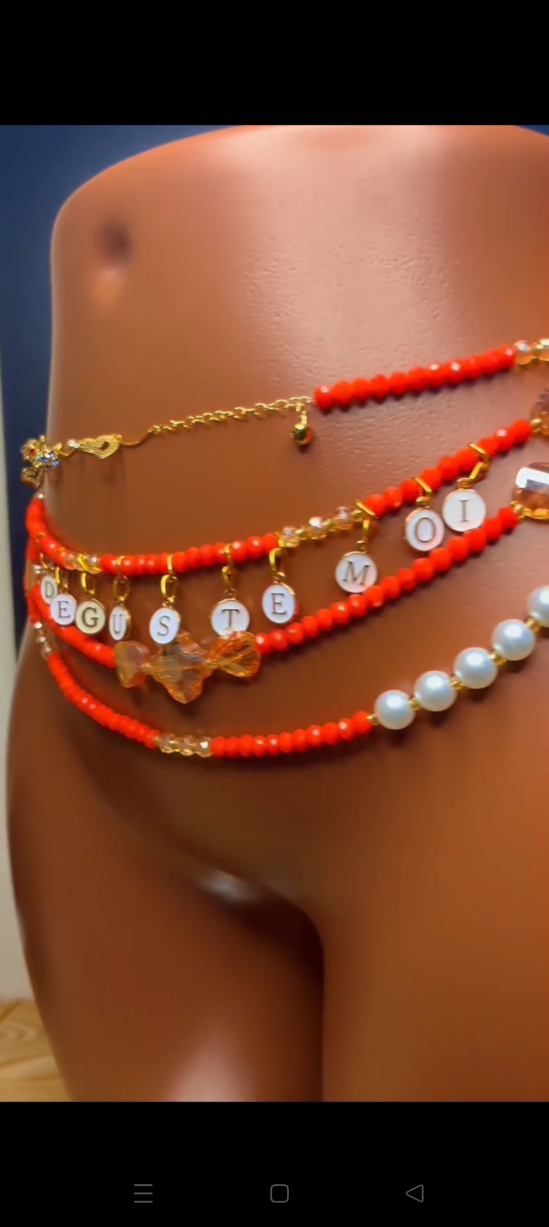 Chaînes de taille élégantes "DEGU" – Doré & Rouge Passion